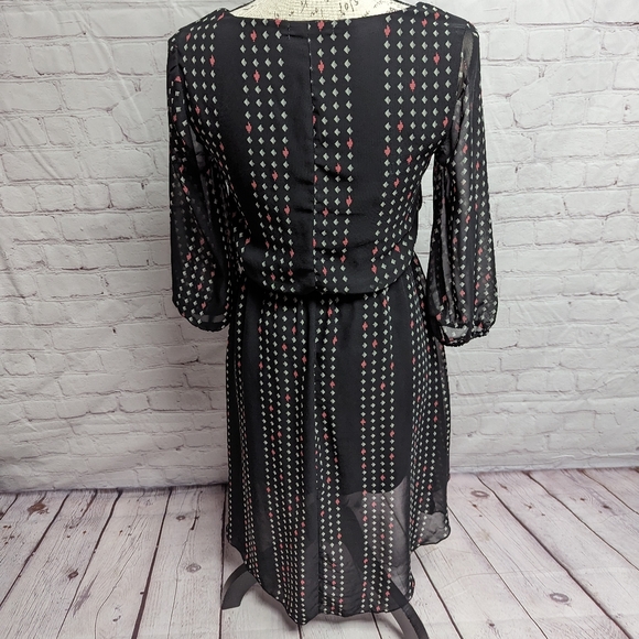 Charlotte Russe pattern high low dress. 731 - Picture 2 of 6